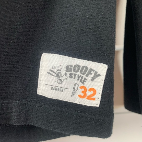 Gap Disney Goofy Rare Glow in the dark Hoodie- Super Adorable size M - Picture 3 of 10